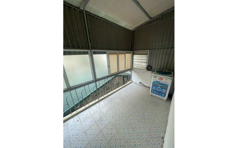 CHO THUÊ NHÀ NGÕ GÓC ĐỀ, HAI BÀ TRƯNG, 42M2,  3 TẦNG, 3N, 3WC, 12 TRIỆU (CÓ TL)